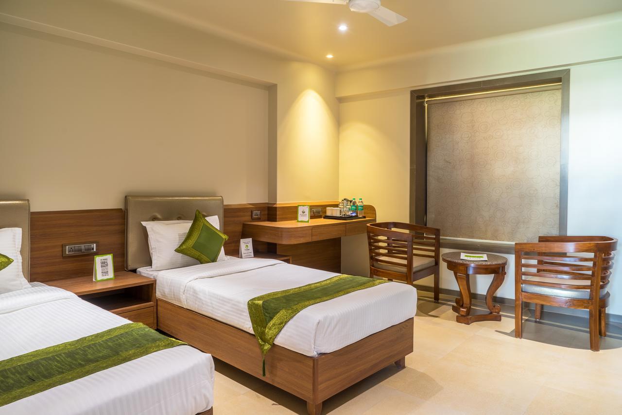 Treebo Olive Nest Hotell Mumbai Exteriör bild