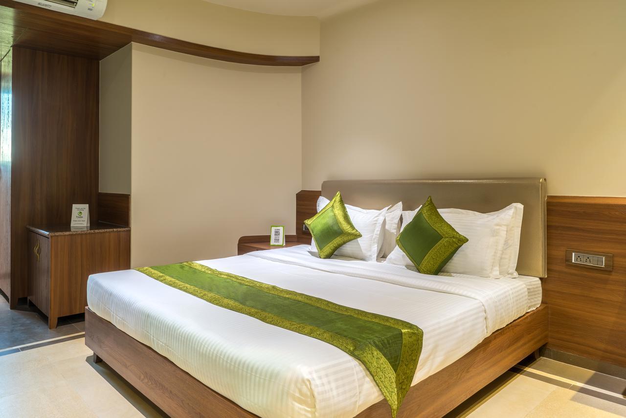 Treebo Olive Nest Hotell Mumbai Exteriör bild
