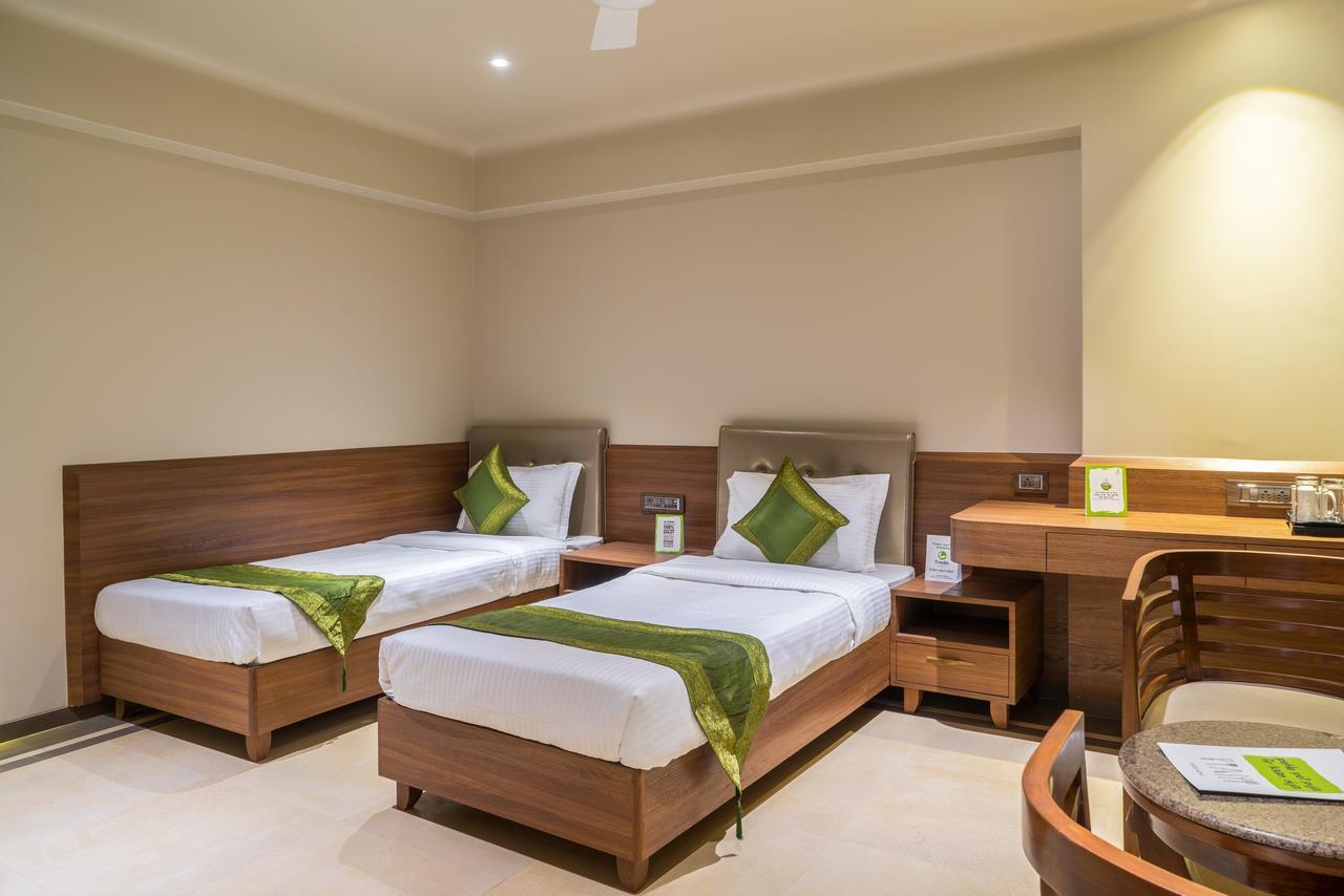 Treebo Olive Nest Hotell Mumbai Exteriör bild