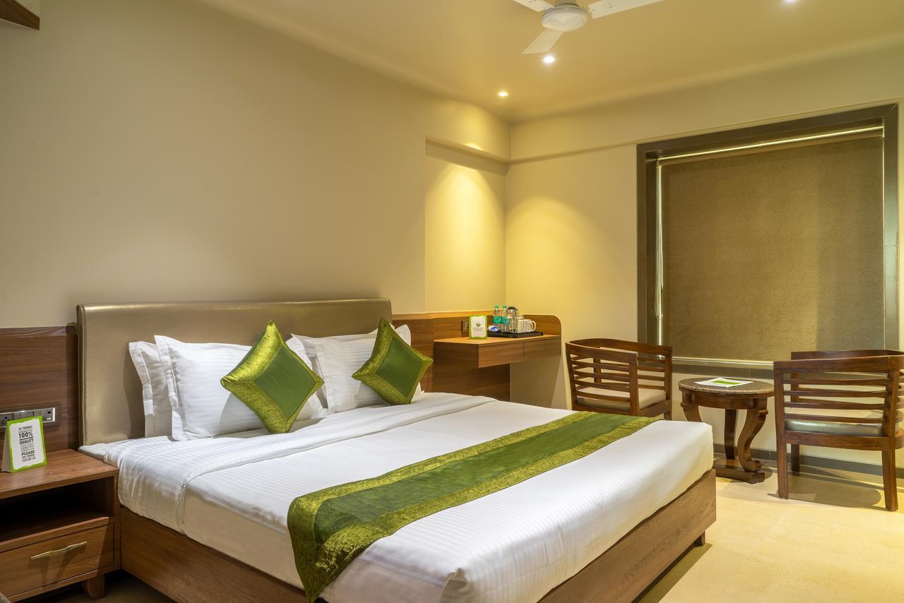 Treebo Olive Nest Hotell Mumbai Exteriör bild