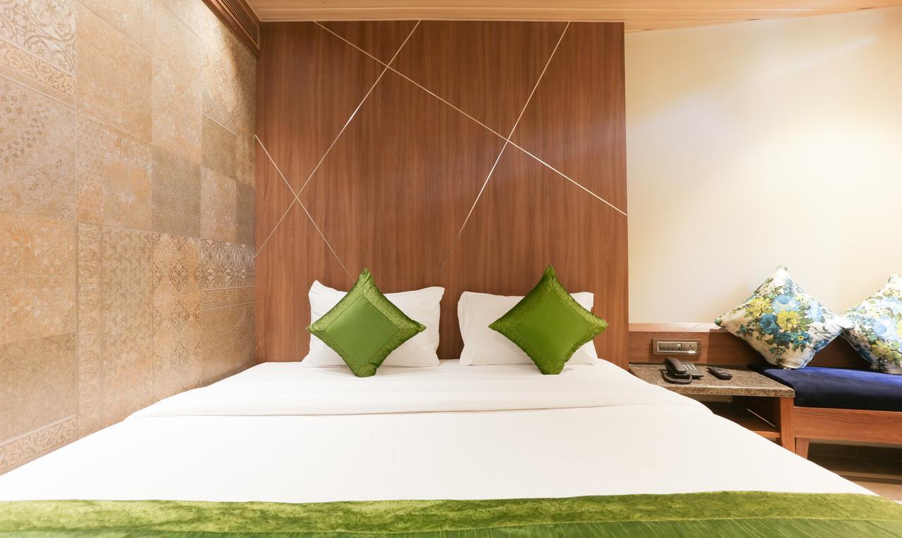 Treebo Olive Nest Hotell Mumbai Exteriör bild